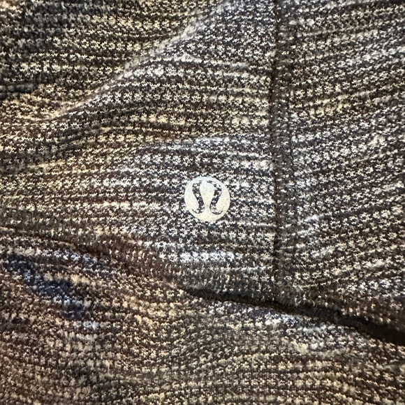 Lululemon 🍋Textured Half Zip Shirt Size 8 (stretch) - Picture 3 of 6